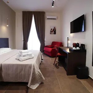 Sciuscia Beb Spaccanapoli Bed & Breakfast Napoli